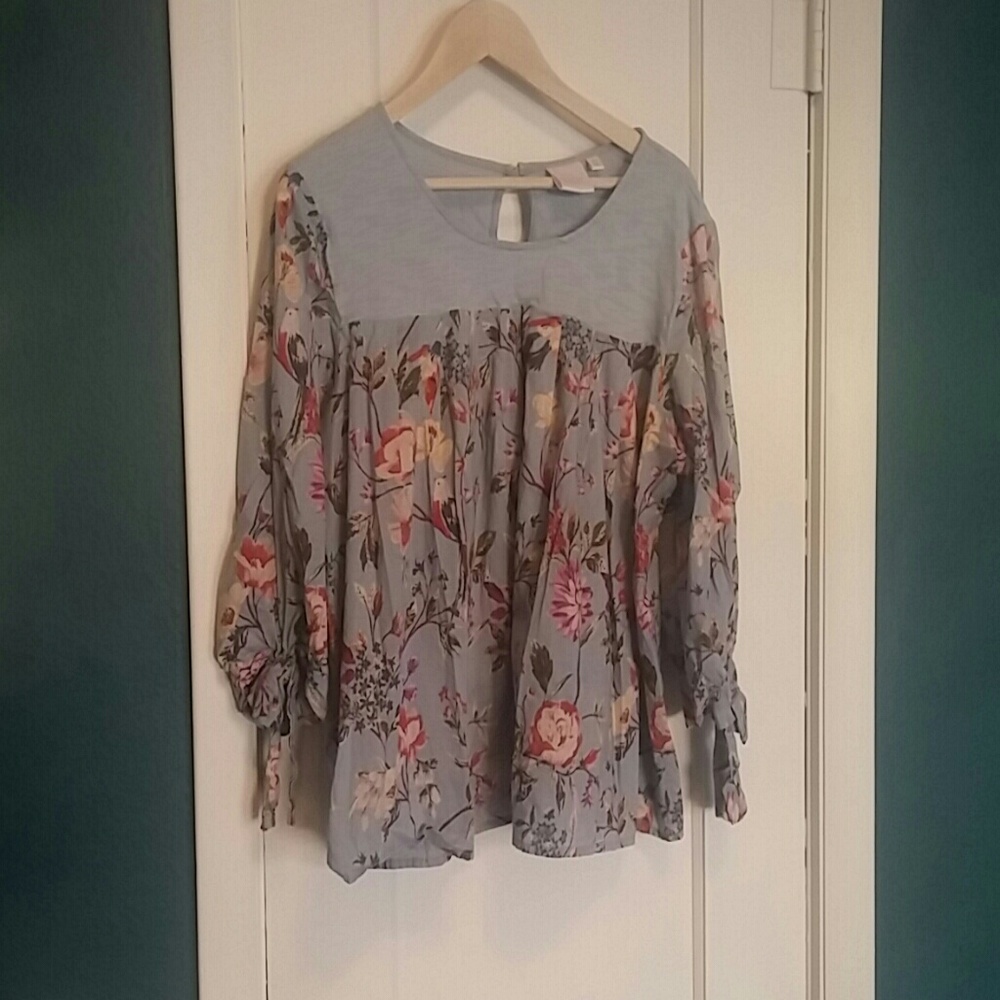 Floral top